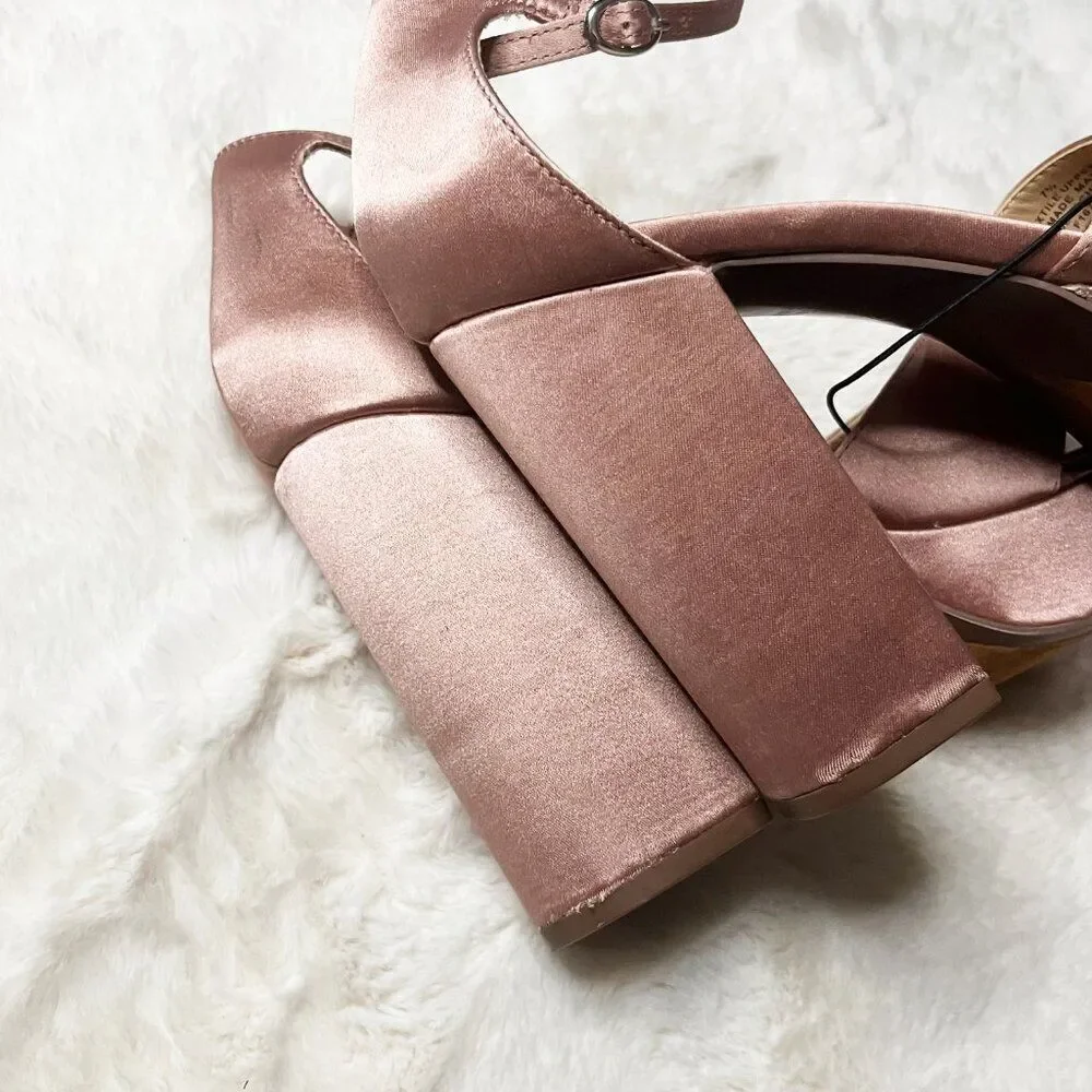 Who What Wear Pink‎ Satin Sydney Platform Heels NWT Size 7.5